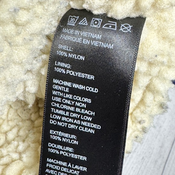 Urban Outfitters Blue Sherpa Lined Button Up Jacket Adjustable Wrists FLAW - Picture 6 of 8